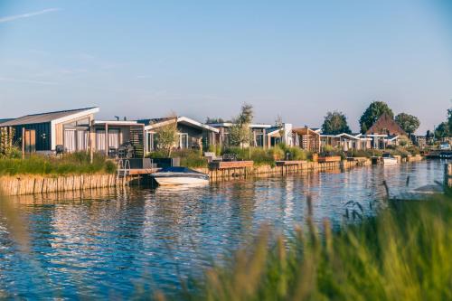 Linden Resort | EuroParcs De Kraaijenbergse Plassen
