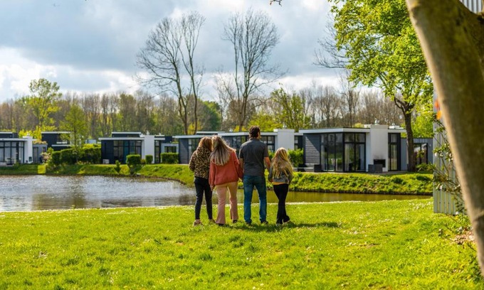 Halfweg Ski Chalet | EuroParcs Spaarnwoude
