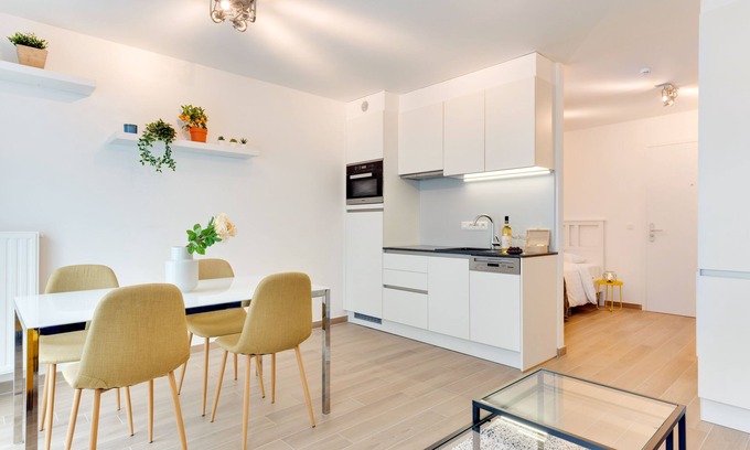 Upper Town Apartment | Europea Royal Studio Residence