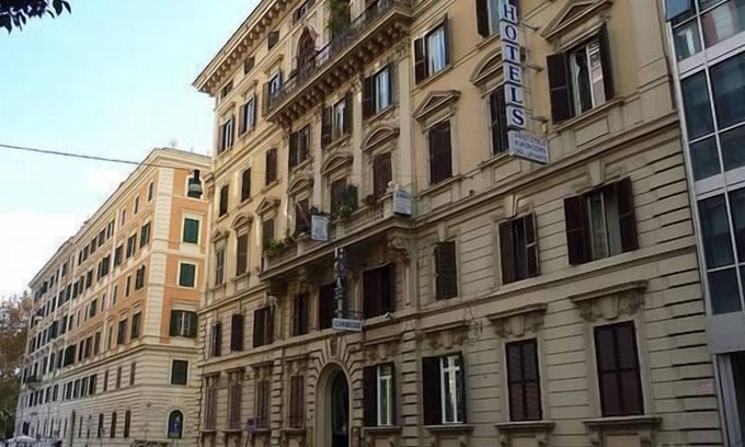 Rione XVIII Castro Pretorio Hotel | Eurorooms