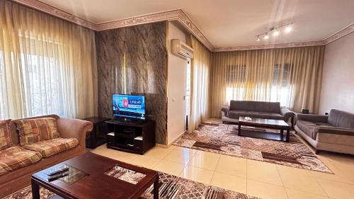 Ash Shumaysani Apartment | Eva house Lovely 3 bedrooms unit in great location in Amman for families