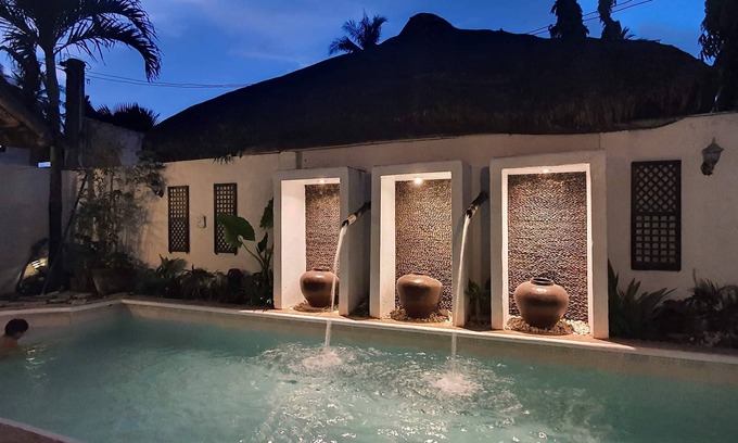 Pagudpud Hotel | Evangeline Beach Resort