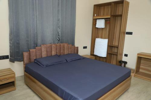 Lansdowne House | Evara Homestay