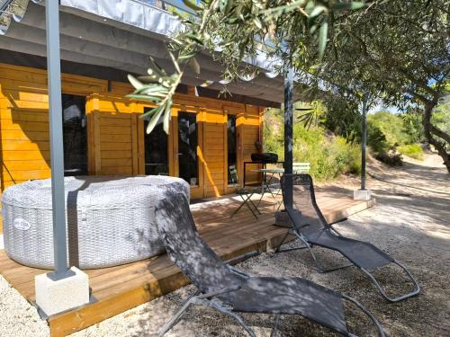 Aurons Apartment | Evasion sous les pins