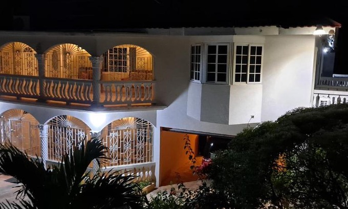 Porus House | Eve's Rockaway Villa
