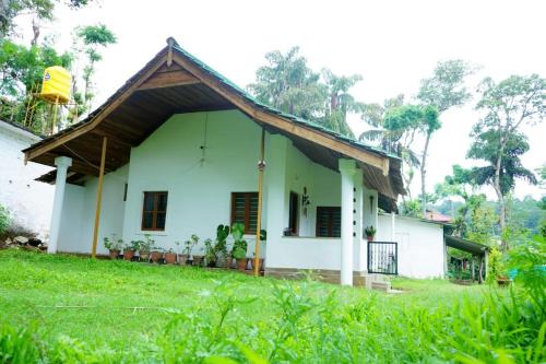 Suntikoppa House | Everfresh Holiday