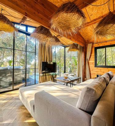 Branes House | Evergreen 1BR Wood Cabin with Bassin & Terrace