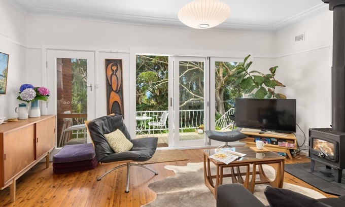 Coledale Cottage | Evergreen Escape A Nature Retreat Minutes to Beach