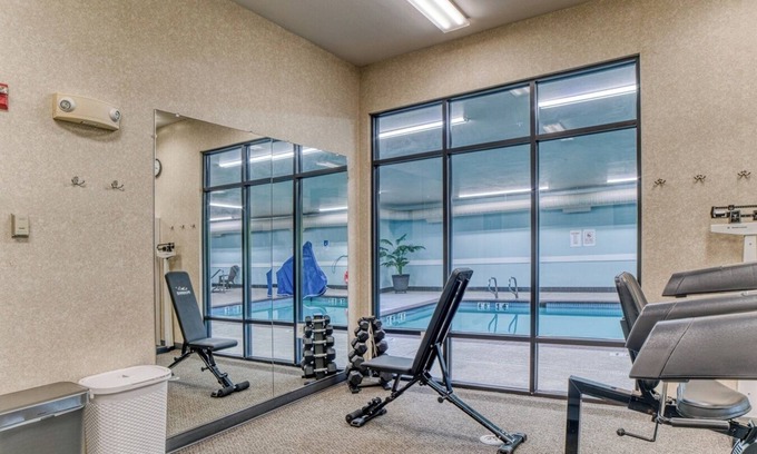 Monroe Hotel | Evergreen Inn and Suites