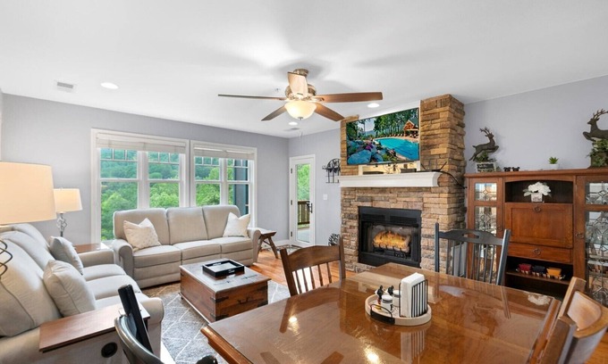 Foscoe Condo | Evergreens 721- Mountain Condo, Gated Resort, Indoor/Outdoor Pools and Hot Tub, Fitness Area, Fis.
