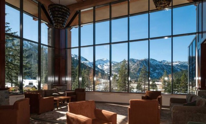 Olympic Valley Apartment | Everline Spa & Resort: Forest View Fireplace Suite