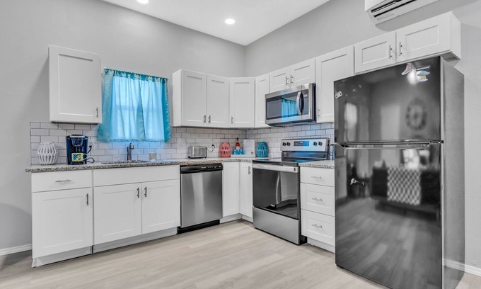 Central Oklahoma City House | Everyone loves the 90s whether you grew up during that era or not.