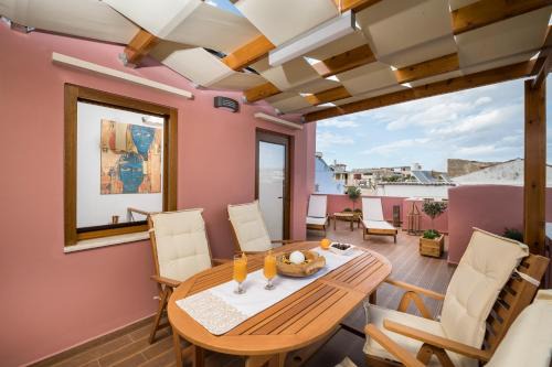 Old Town Apartment | Evlimeni Suites