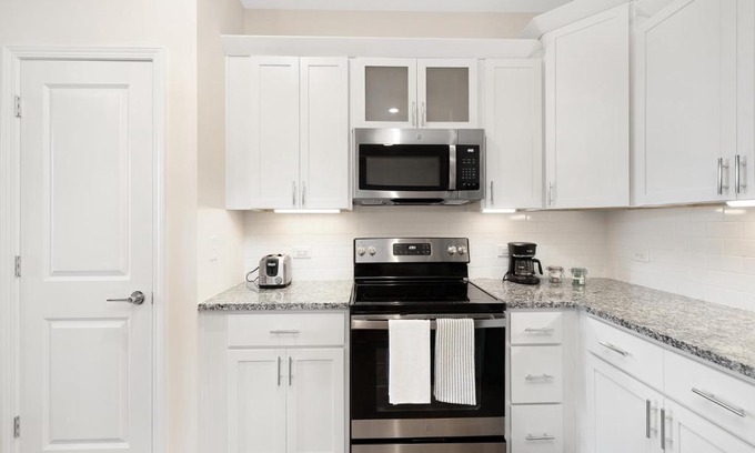 Concord Apartment | Evolve at Parkway