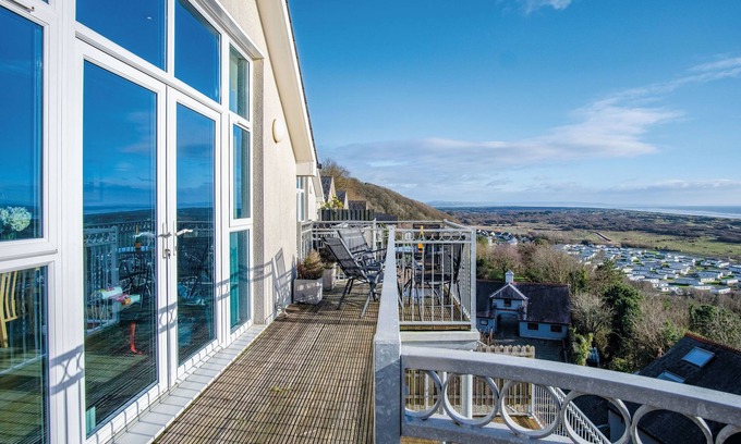 Pendine Apartment | Ewyn Y Don - 2 Bedroom Apartment - Pendine