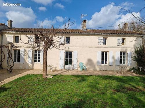 Anglade House | ex domaine Chandelier