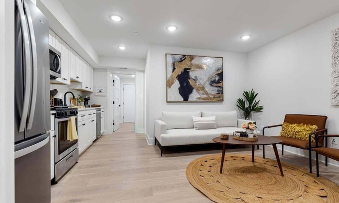 Trinidad Apartment | Excellent 2-BR Condo in Hip Area of DC