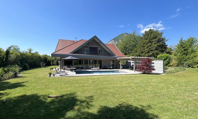 Menthon-Saint-Bernard Villa | Exceptional luxury villa with heated pool, 200 m from the lake.