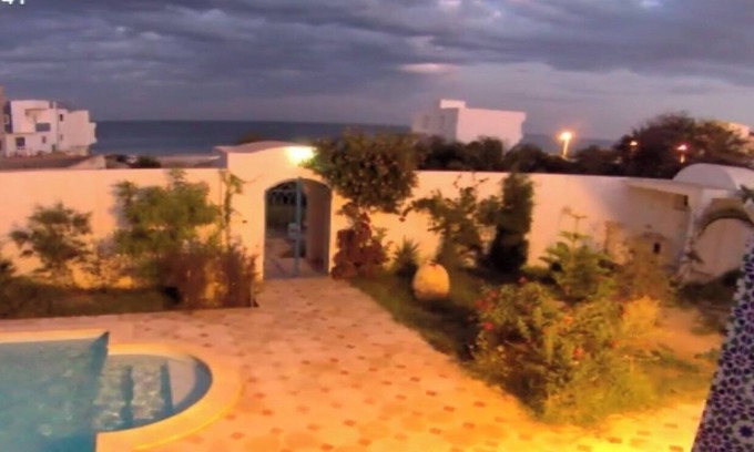 Tantana House | Exceptional Arabo-Andalusian-style house with beachfront pool.