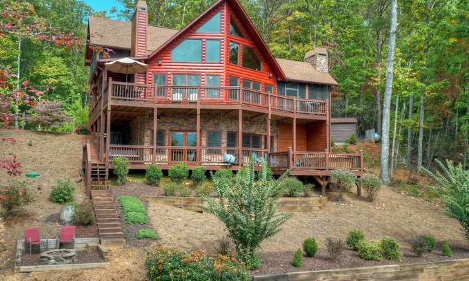 Blue Ridge House | Exceptional Aska Area Luxury Cabin with hot tub close to downtown Blue Ridge