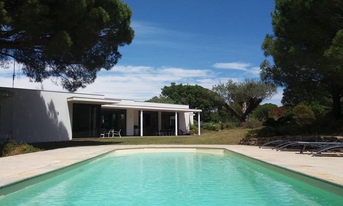 Saint-Raphael House | Exceptional contemporary architect-designed villa 350 m2