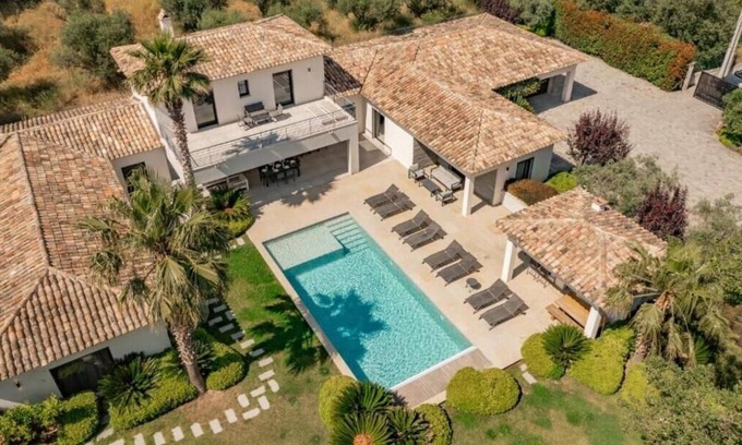 Preconil Villa | Exceptional villa in the Gulf of Saint-Tropez