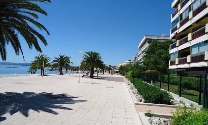 Saint-Laurent-du-Var Apartment | Exceptional Cote d'Azur, luxurious, 2 rooms, ground floor, direct beach access