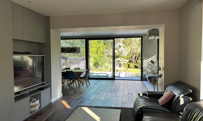 Annecy-le-Vieux House | Exceptional house in Annecy - 240 m² - Swimming pool - Quiet - Near Lake and town center