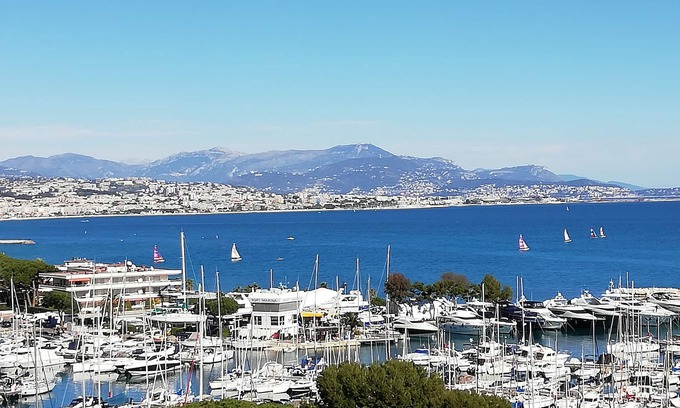 Villeneuve Loubet Beach Apartment | Exceptional SEA VIEW - 2 rooms in Marina Baie des Anges - Nice/Côte d'Azur