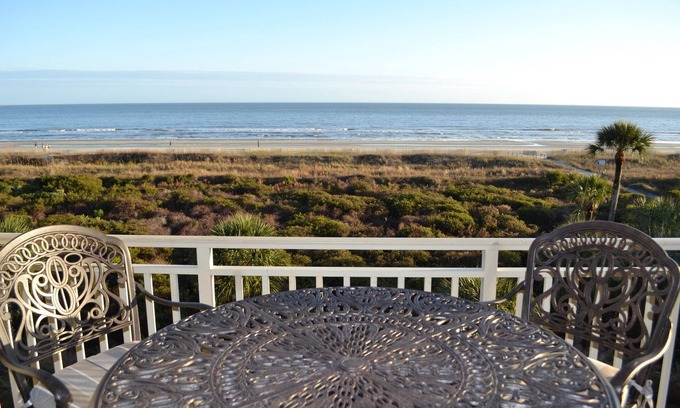 Hilton Head Island Villa | EXCEPTIONAL OCEAN VIEWS - 4th Floor, direct Oceanfront