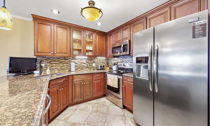 Ocean Drive Condo | EXCEPTIONALLY CLEAN 3BR/3BA OCEANFRONT CONDO-NOVEMBER DATES AVAIL. STARTING 11TH