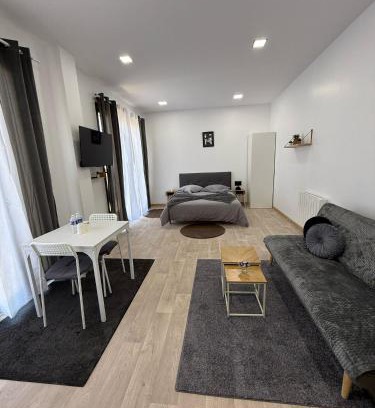 Rocquencourt Apartment | EXCEPTIONNEL Studio VERSAILLES