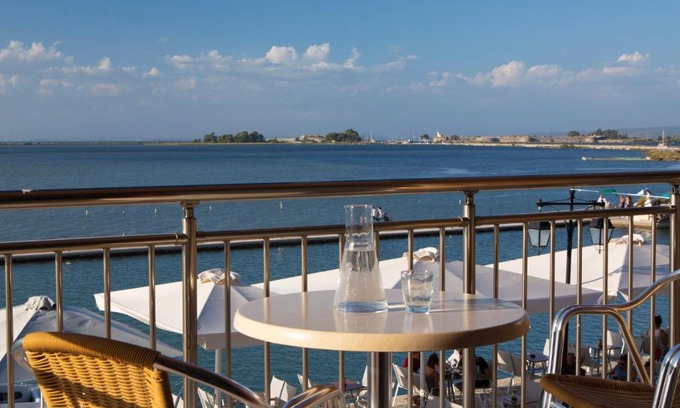 Lefkada House | Excess Pansion