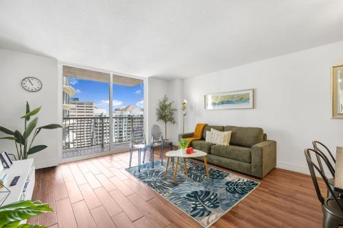 Brickell Apartment | Exclusive 1BR Apartment on 35th floor