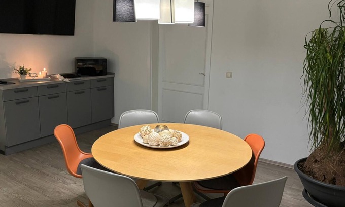 Plauen Apartment | Exclusive apartment, 136sqm, 4 bedrooms, max. 11 people, fully equipped