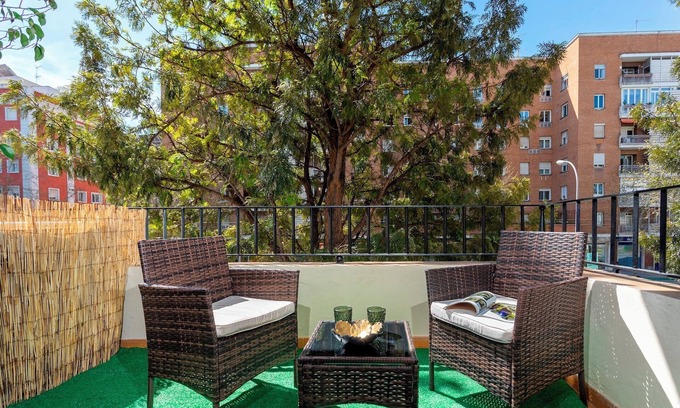 San Bernardo Apartment | Exclusive Apartment 5BD in Seville. Carlos V