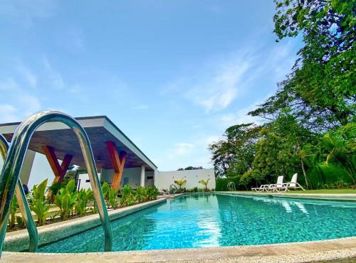 Quebrada Seca Apartment | Exclusive fully equipped Condo with great pool