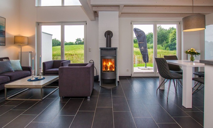 Nordhorn House | Exclusive holiday home with sauna & whirlpool