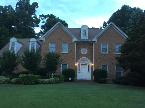 Snellville House | Exclusive Home in Moorings IV
