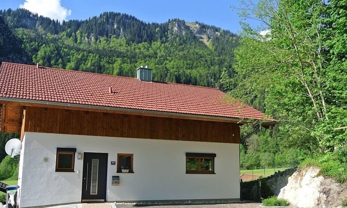 Oberammergau House | Exclusive house with panoramic views in the Alps. Exclusive + individuel