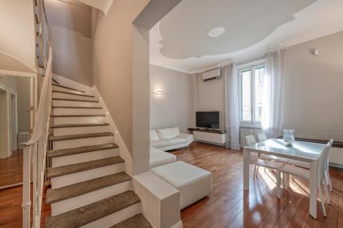 Maggiolina Villa | Exclusive Italian Garden Villa in Milan