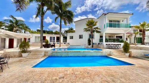 La Mulata I House | Exclusive Paradise Palms Villa