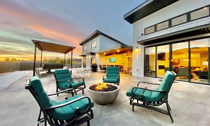 Moab South Valley House | Exclusive Retreats 5 Bedroom Desert Escape with Private Year Round Heated Pool