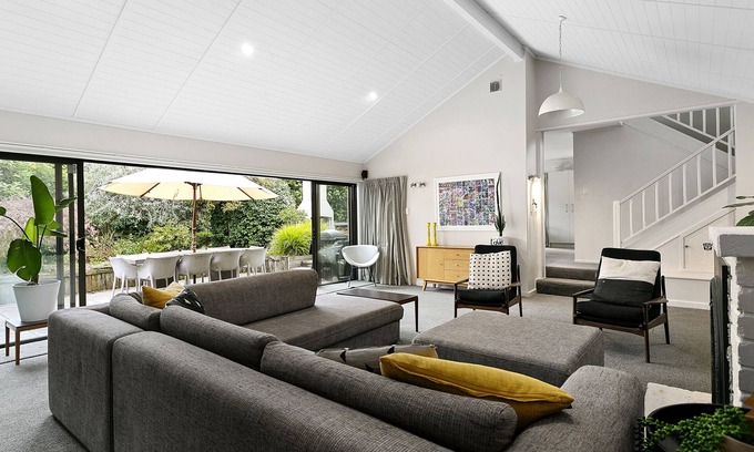 Taupo House | Exclusive, sunny & private home near Lake Taupo