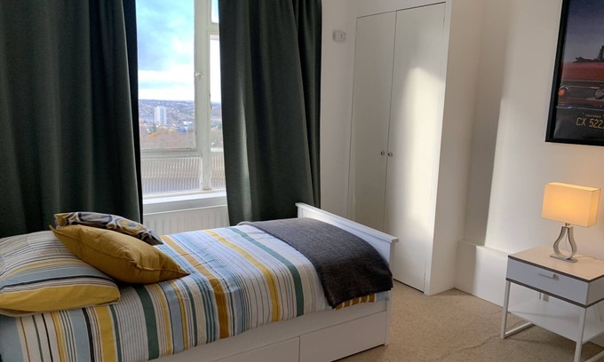 Crystal Palace Apartment | Exclusive Two bedroomed apartment