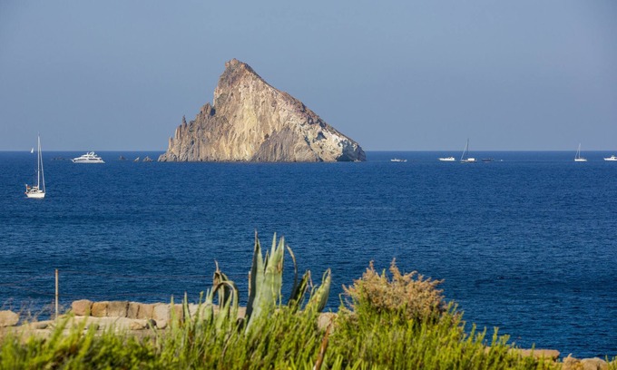 Panarea Villa | Exclusive villa in Panarea with private access to the sea