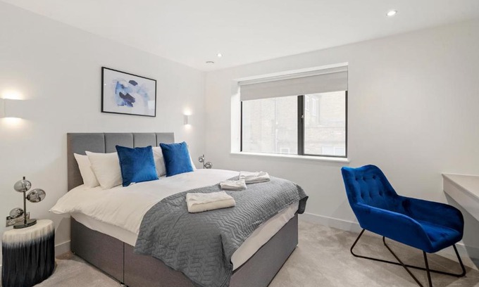 Camden Town Apartment | Executive 1 & 2 Bed Apartments in heart of London FREE WIFI by City Stay Aparts London