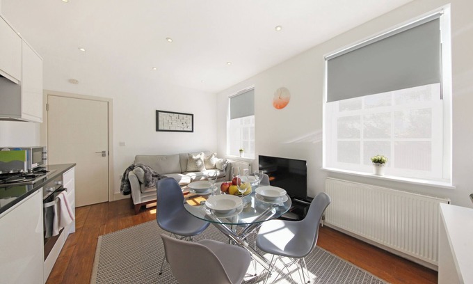 Euston Apartment | Executive 1 Bedroom Apartment in Central London FREE WIFI (2nd Floor)