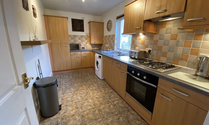Elgin Apartment | Executive 2-Bed Apartment in Elgin