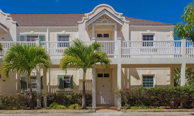 Vuemont Condo | Executive 2 bedroom 2 bathroom condo in gated community